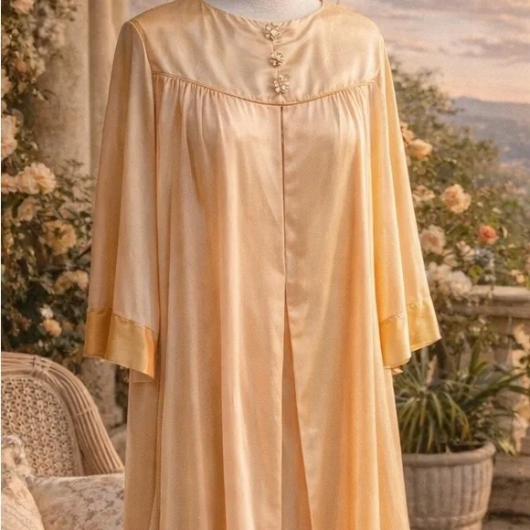 Rare Peach Buttery Soft Hostess Robe Crystal Buttons 1960s Saks 5th Ave Satin - Picture 4 of 9